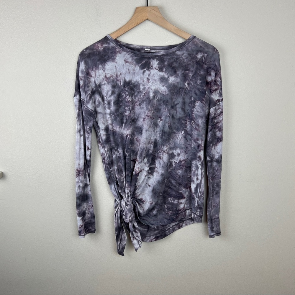 Lululemon To The Point Long Sleeve - Picture 2 of 5